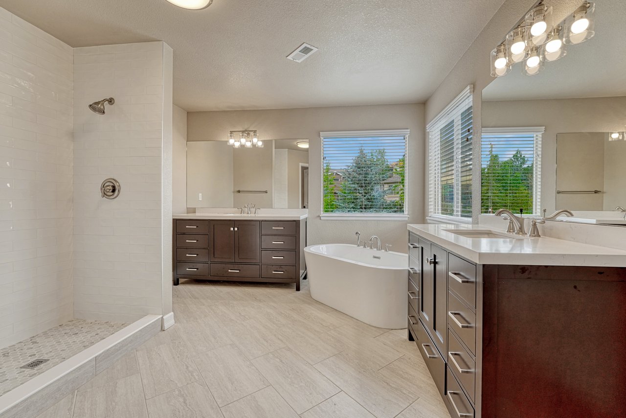 12589 Highland Oaks Place
