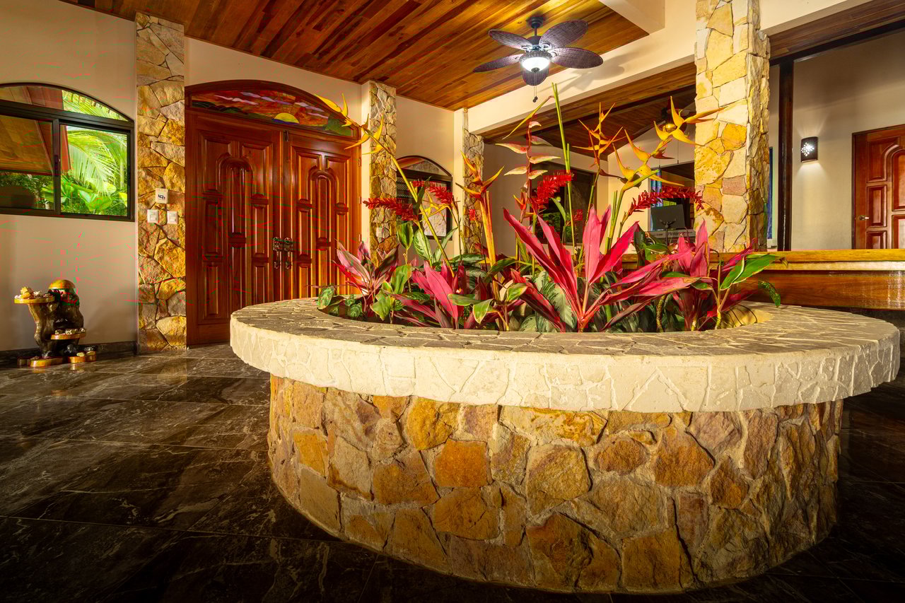 Castillo Puesta del Sol, Escalares - 