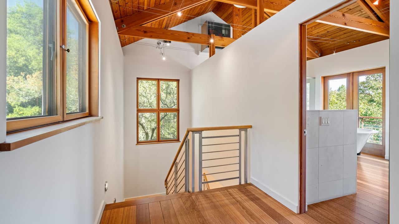 Leslie Creek Retreat