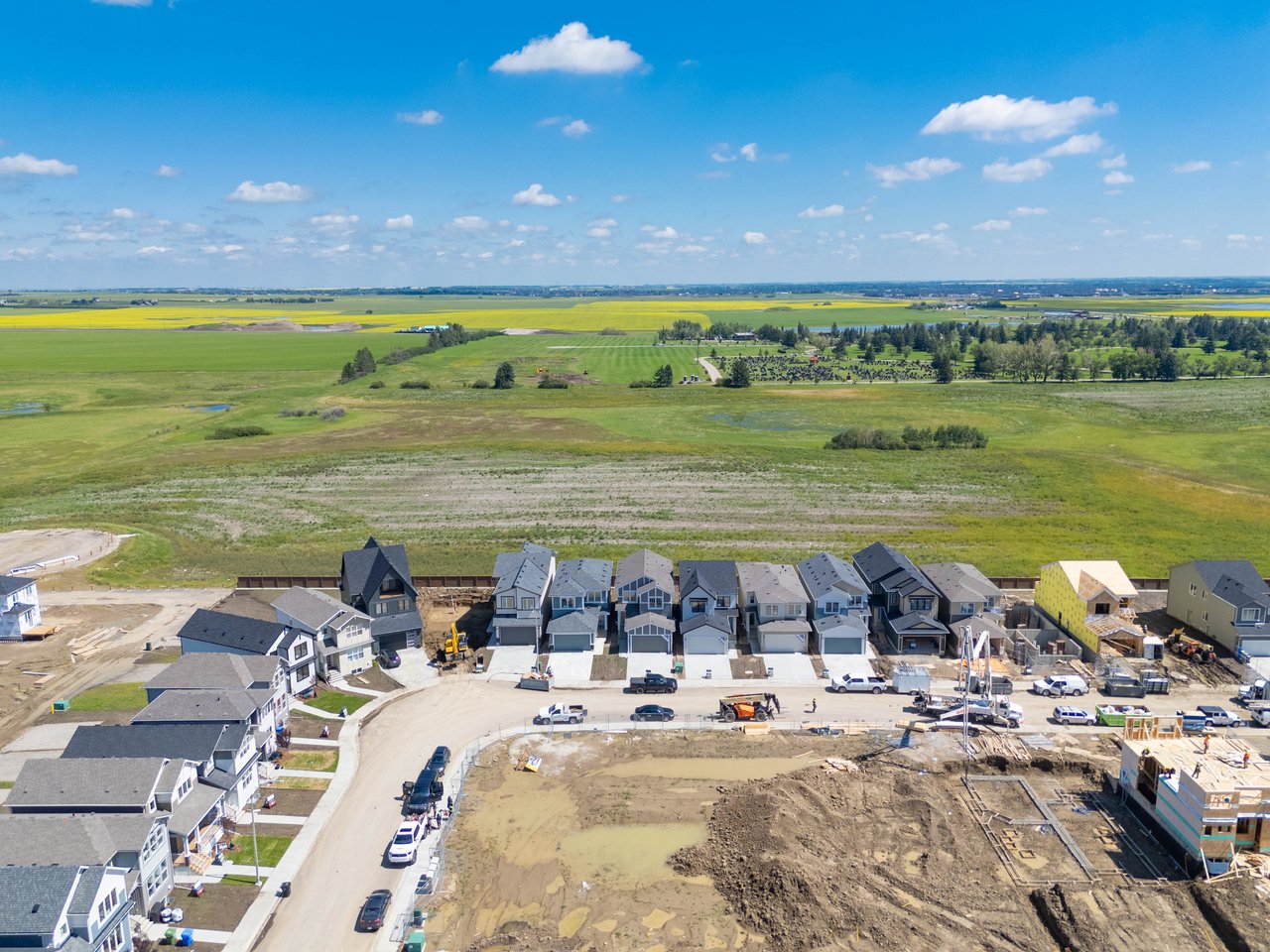 151 Belvedere Crescent SE