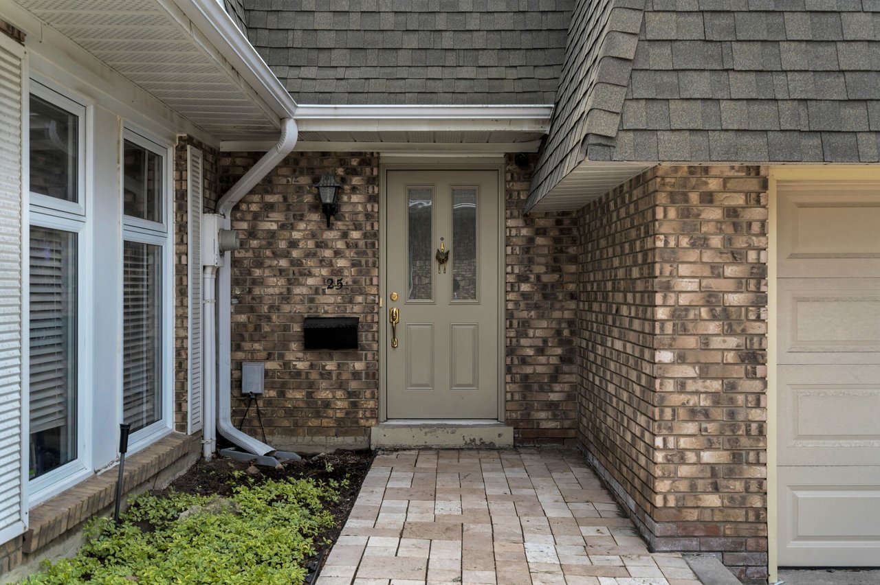 BAYVIEW VILLAGE TOWNHOME