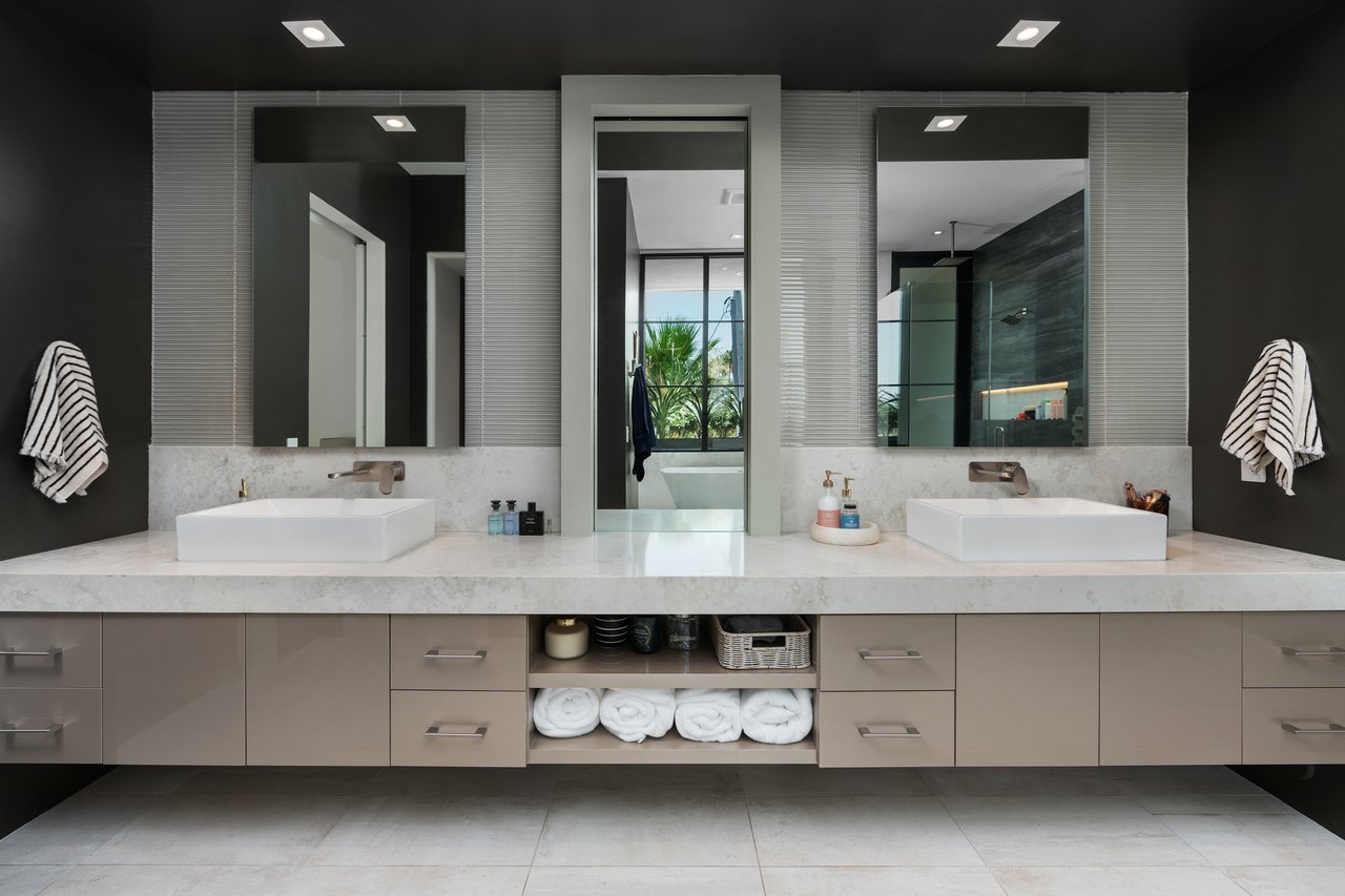 Luxury modern townhomes in Old Town Scottsdale, Arizona