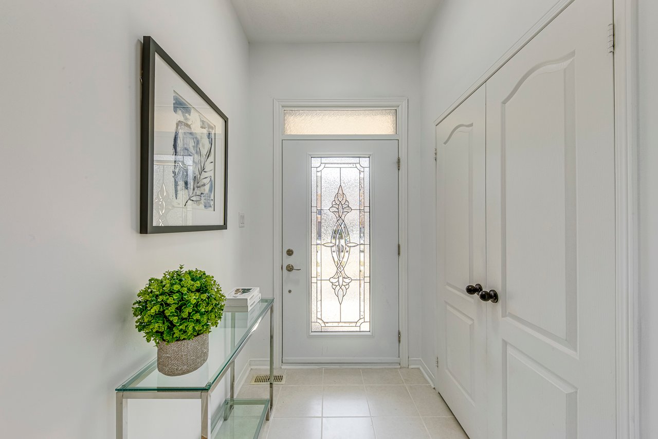 2281 Stone Glen Cres