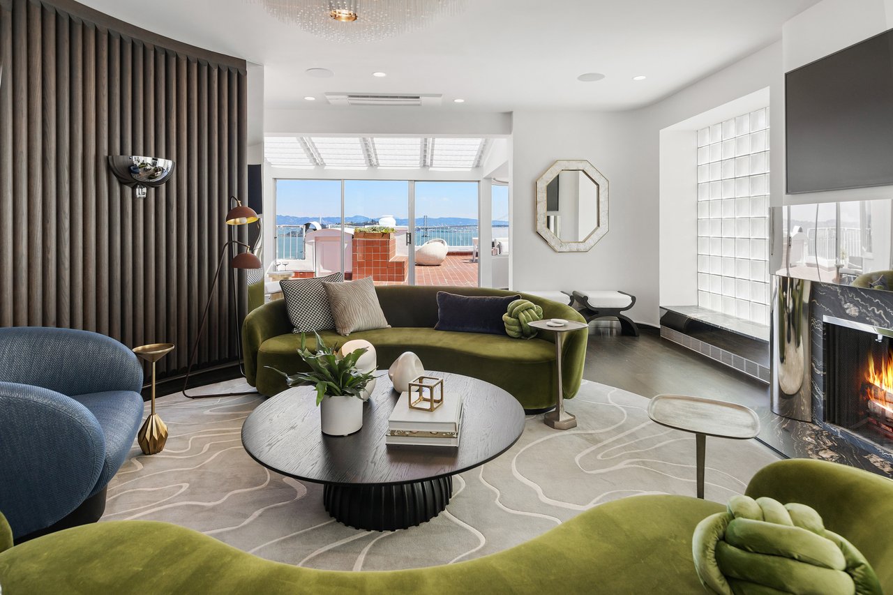 Telegraph Terrace View Penthouse!