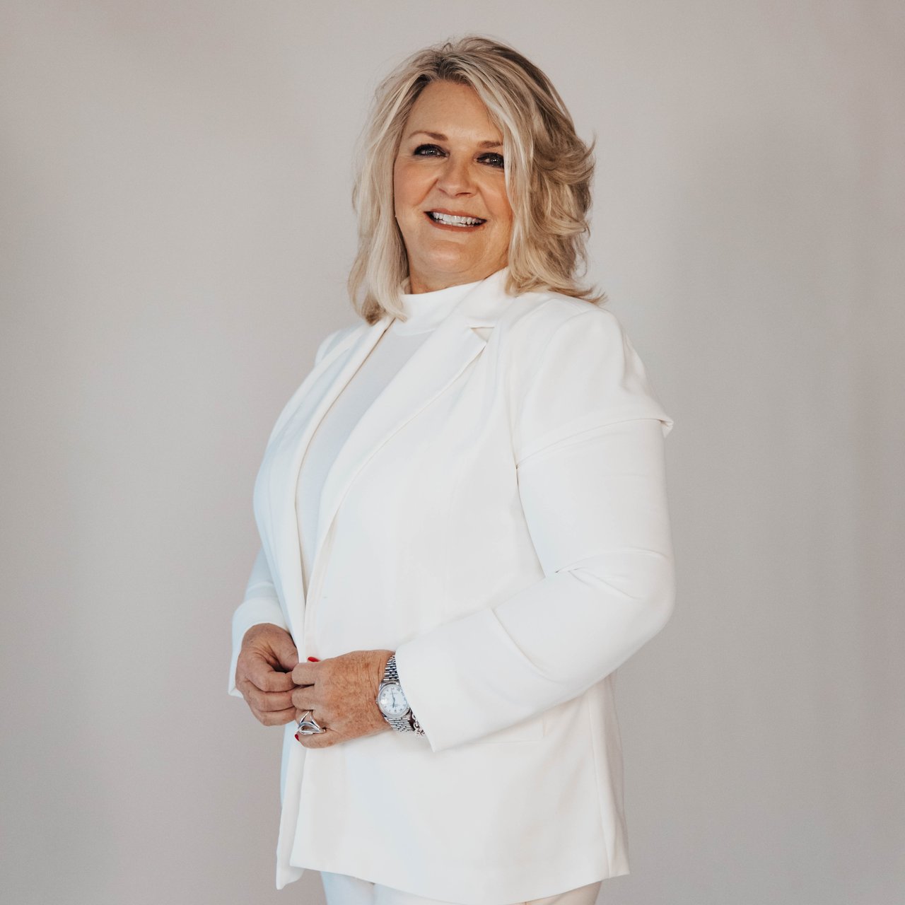 Dana Price Naples, FL Real Estate Agent Headshot