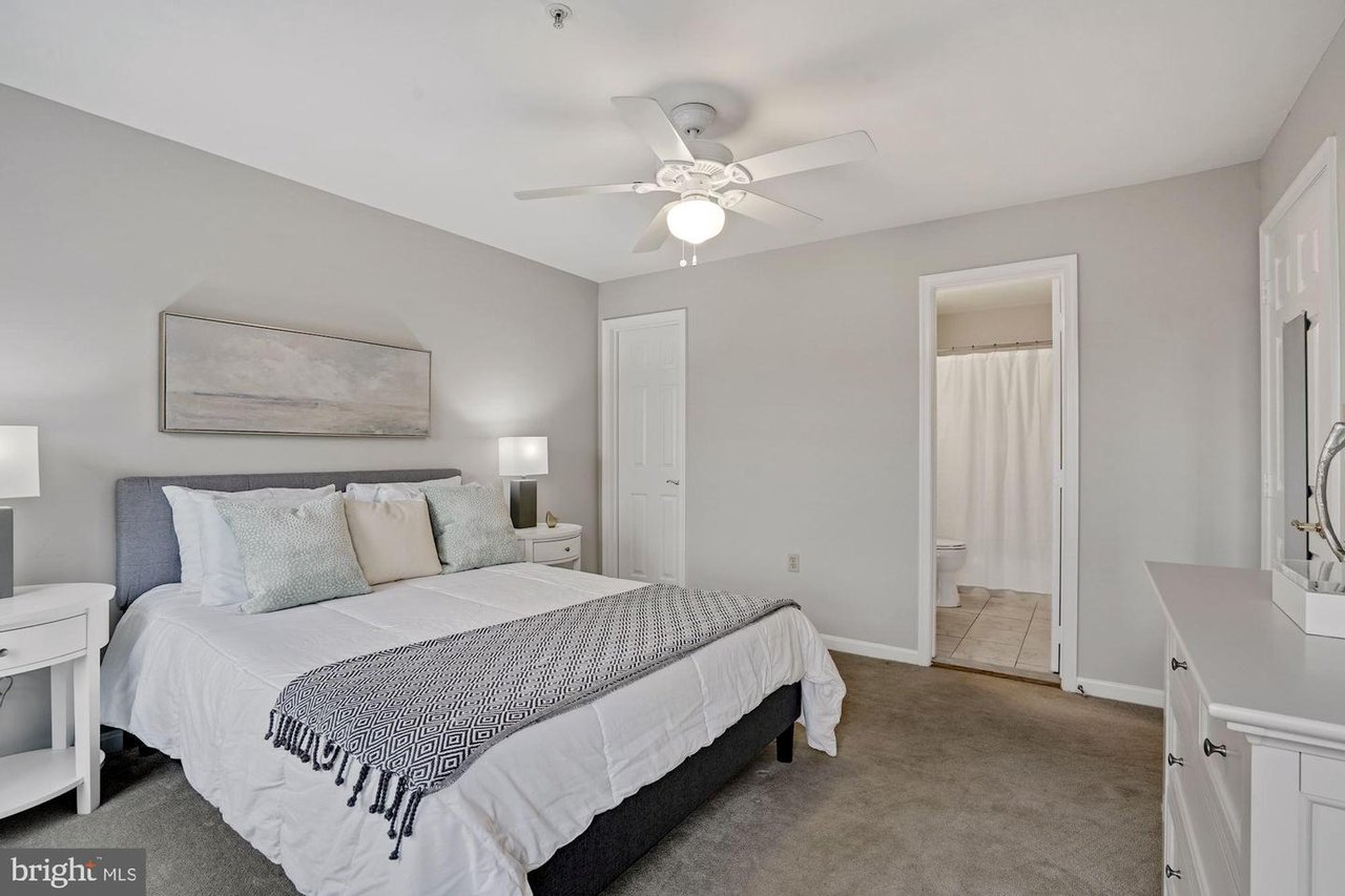 2407 20Th St NW Unit #1096, Washington, DC 20009