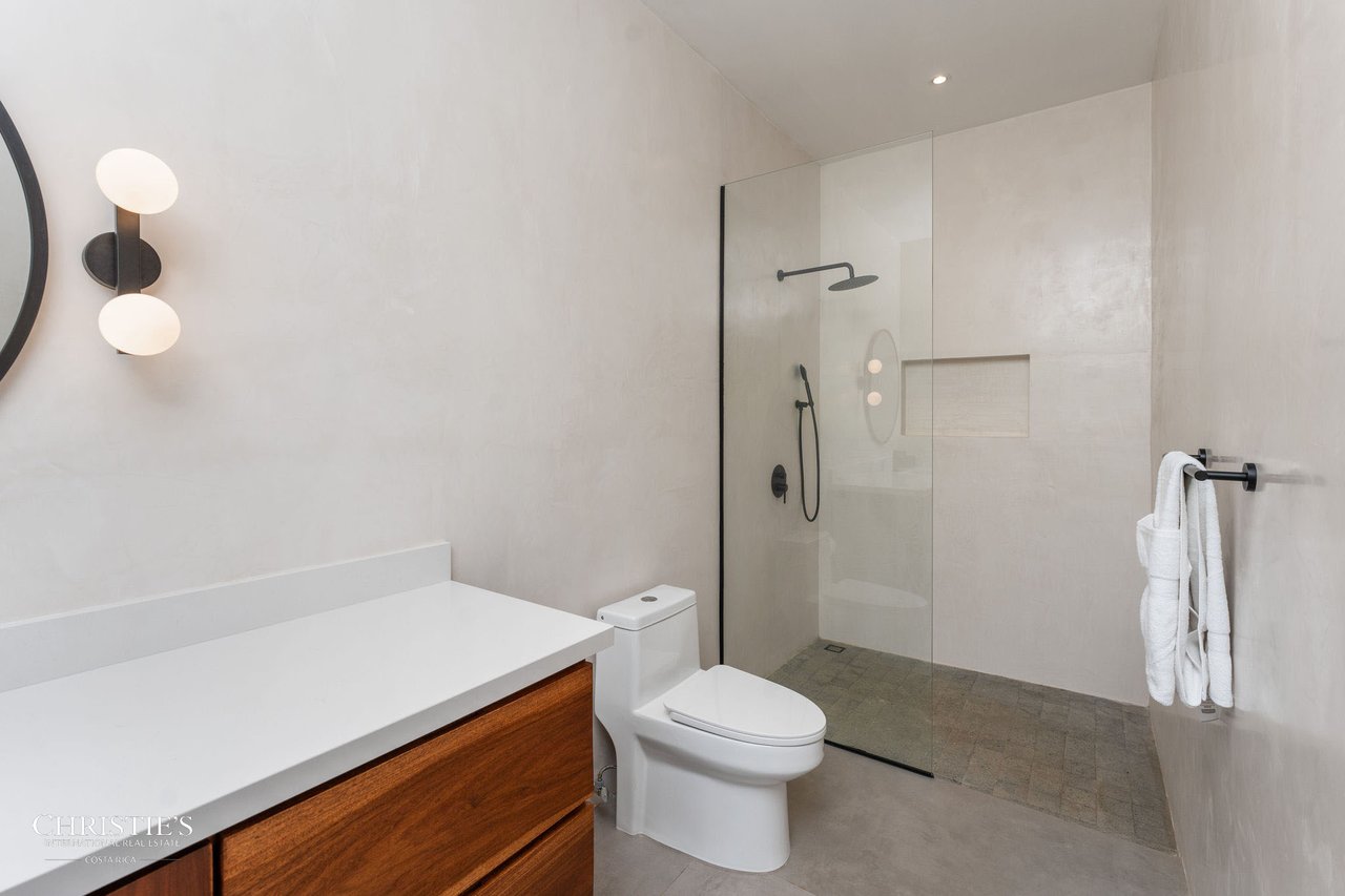 Casa Lola – Contemporary Beachside Oasis in Playa Grande