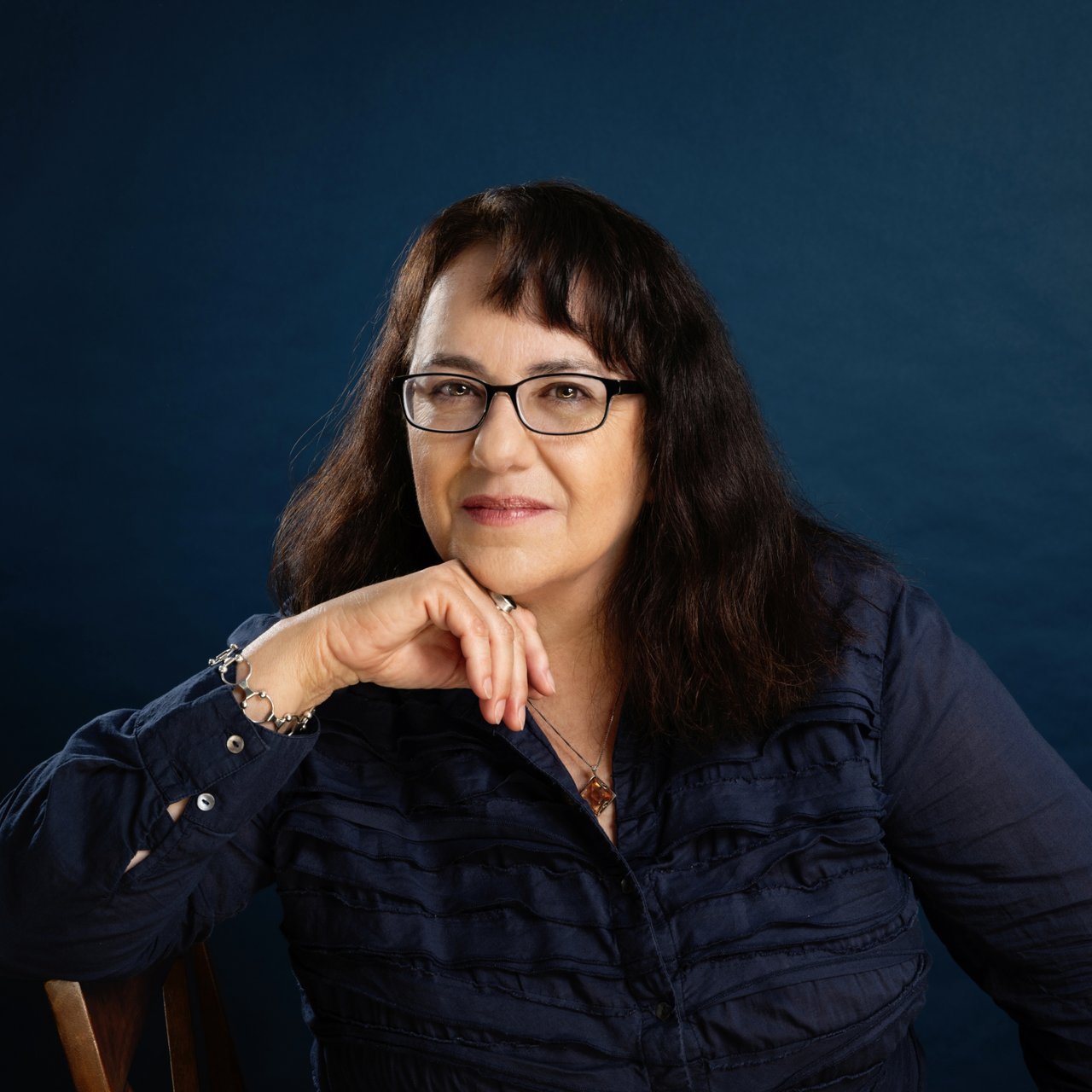 Sharon Alva Alameda, CA Real Estate Agent Headshot
