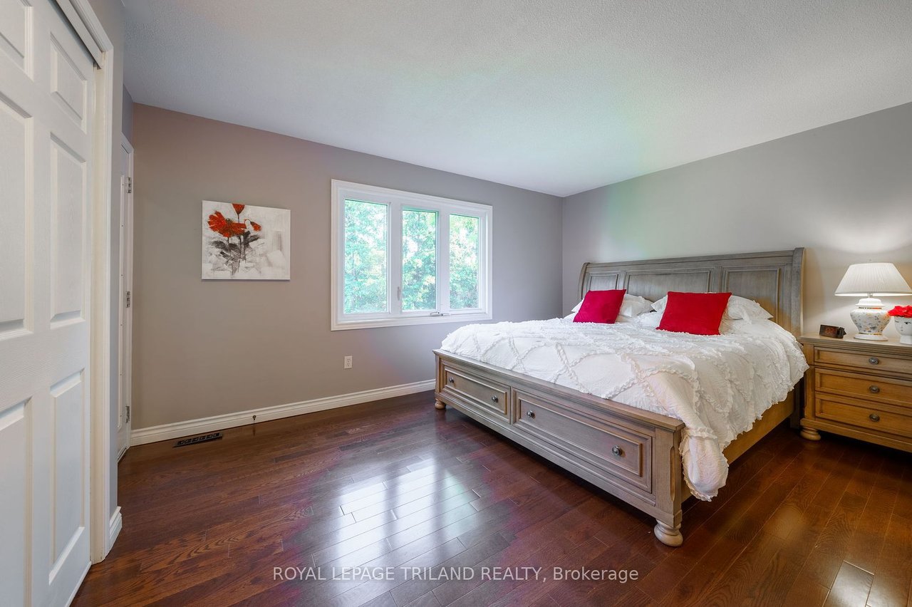 60 Rosecliffe Cres 12