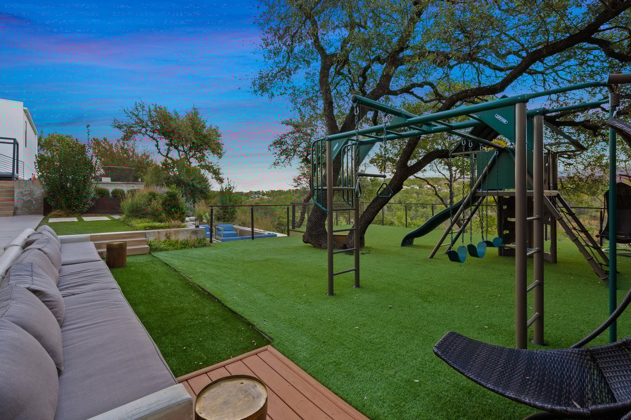 Modern Masterpiece in West Lake Hills