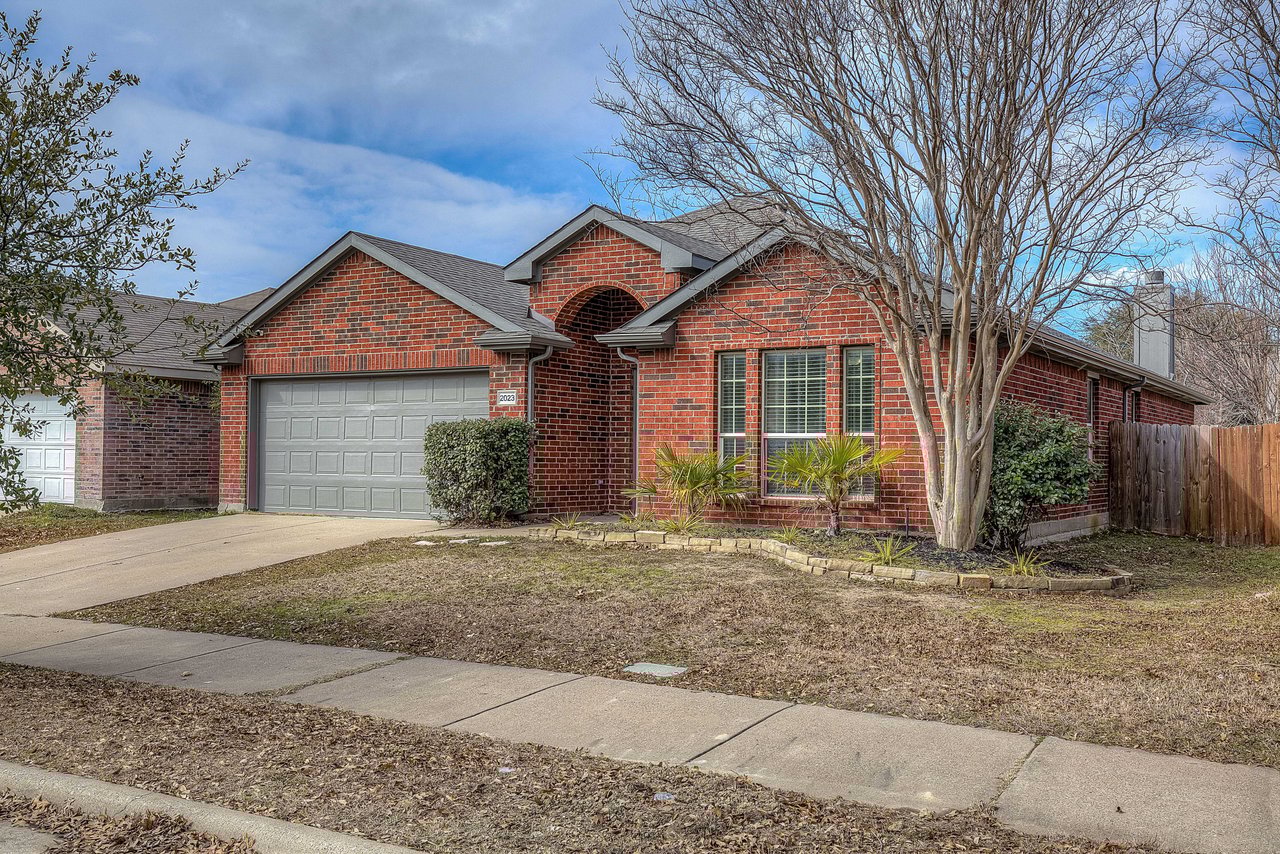 2023 Lake Trail Dr.