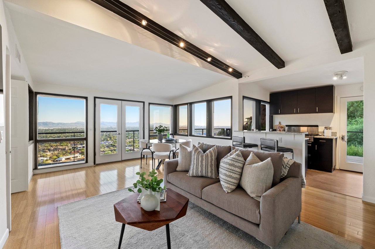 4959 E RED ROCK Drive