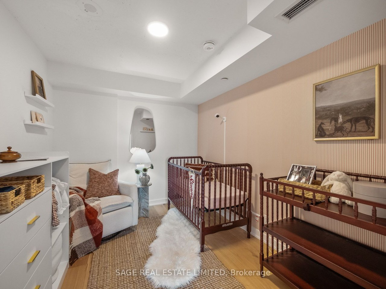 THE CARVALO ON COLLEGE PENTHOUSE