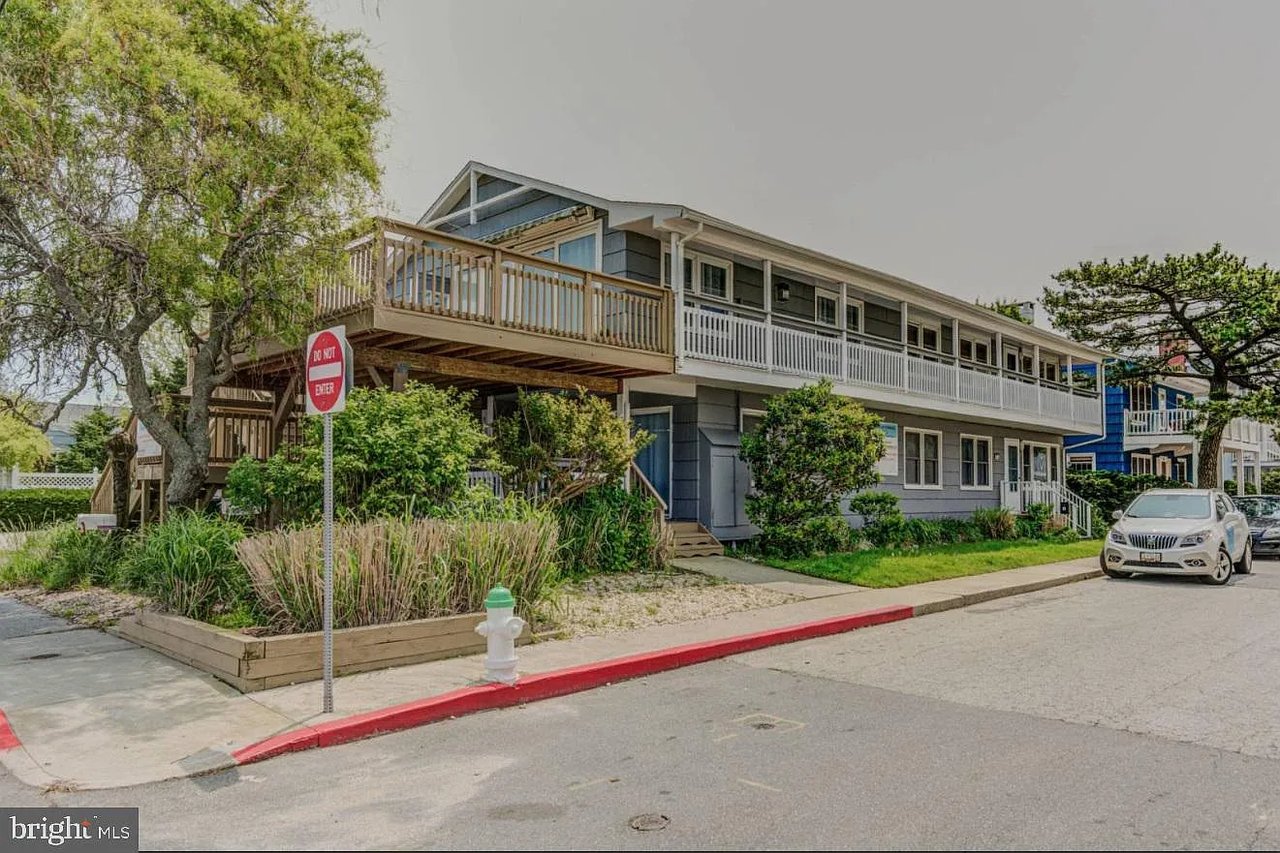 508 Edgewater Ave