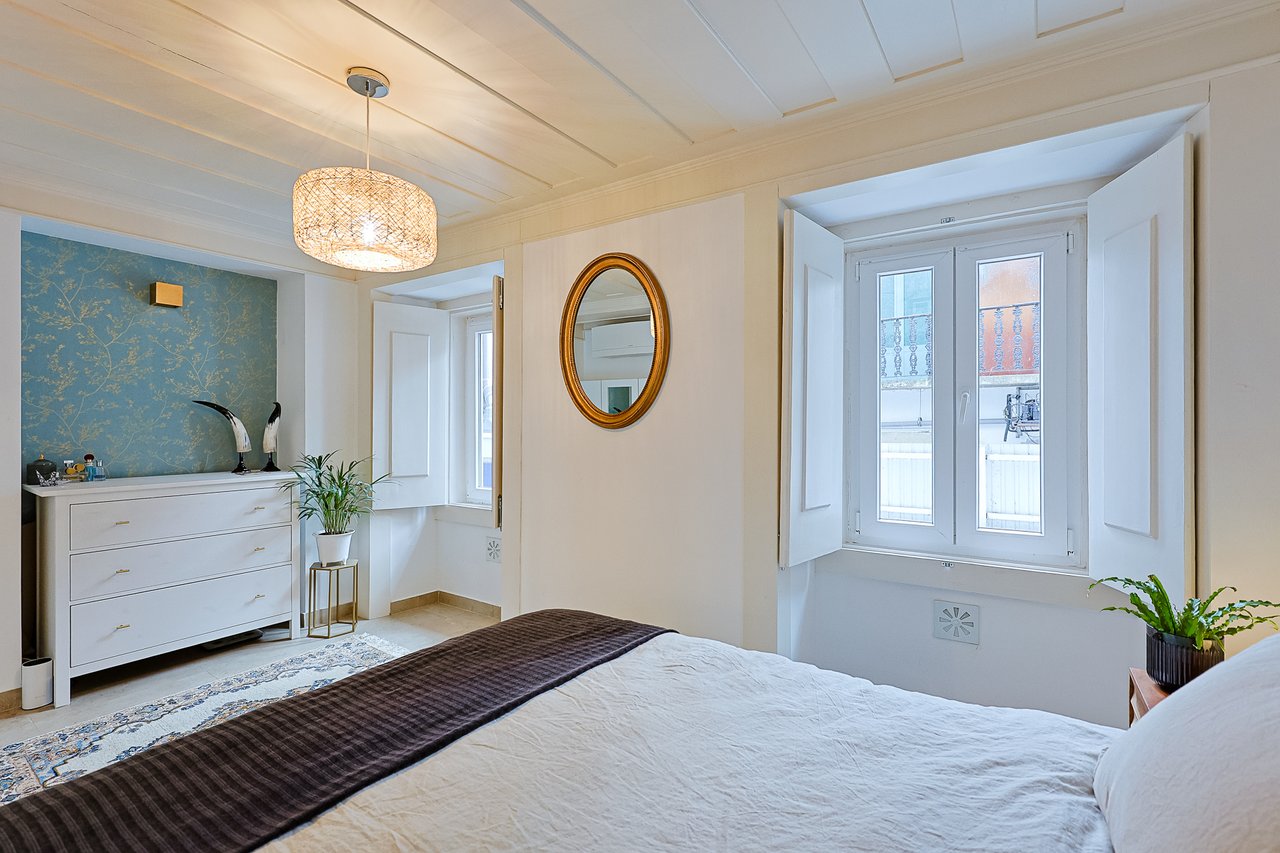 Trendy 1-Bedroom Duplex with Private Terrace in Lisbon’s Historic Heart