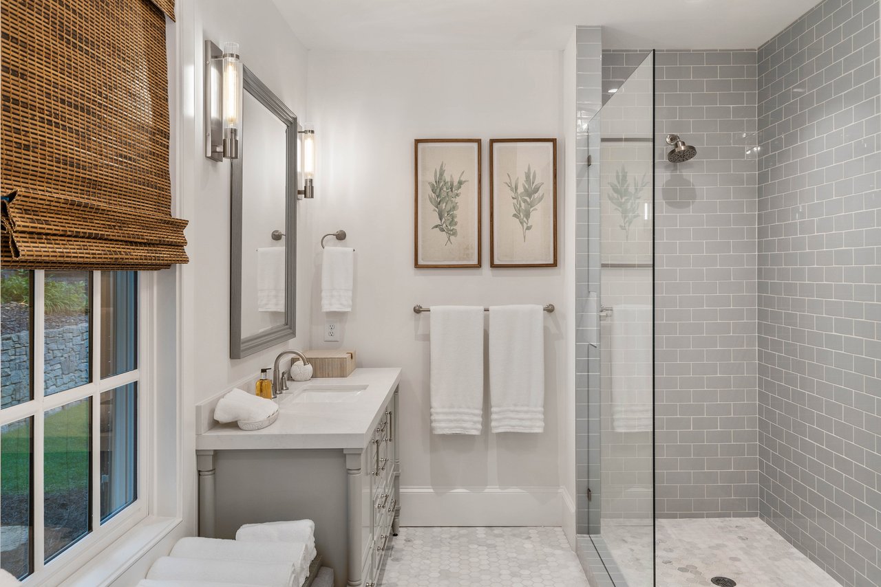 3785 Paces Ferry Road NW