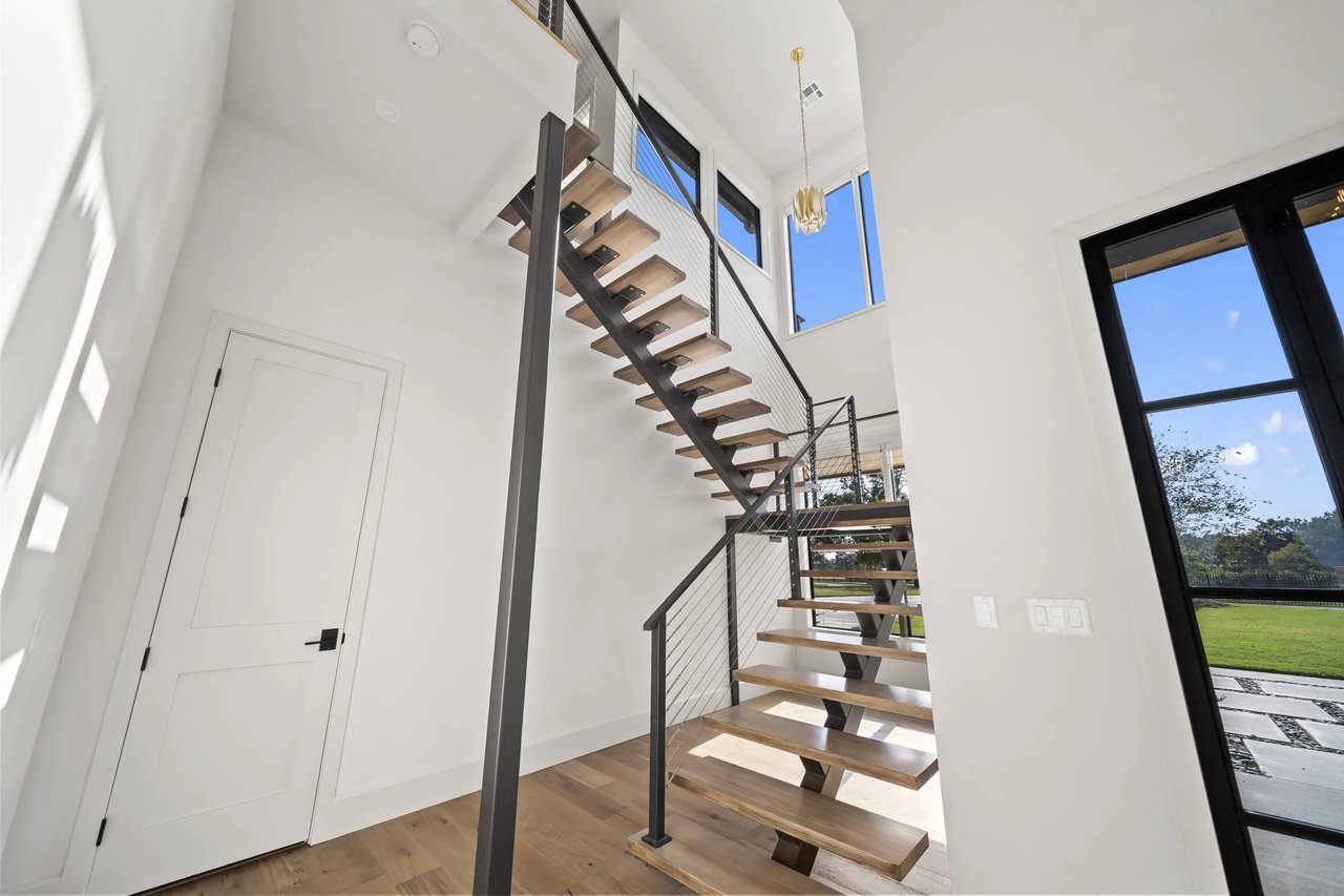 The Place to Stay at Grand Lake: Modern & Moody on Monkey Island - Wyatt Poindexter - The Agency