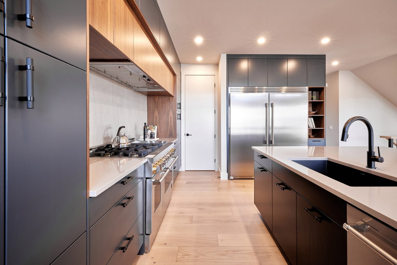 218 Aspen Summit Place SW