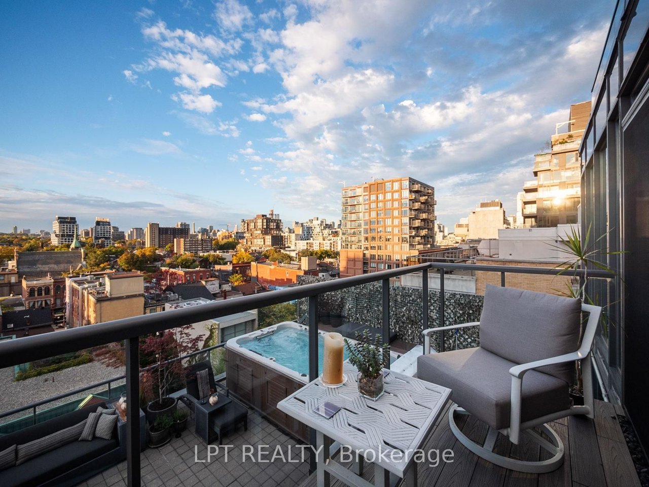 PENTHOUSE LUXURY IN KING WEST
