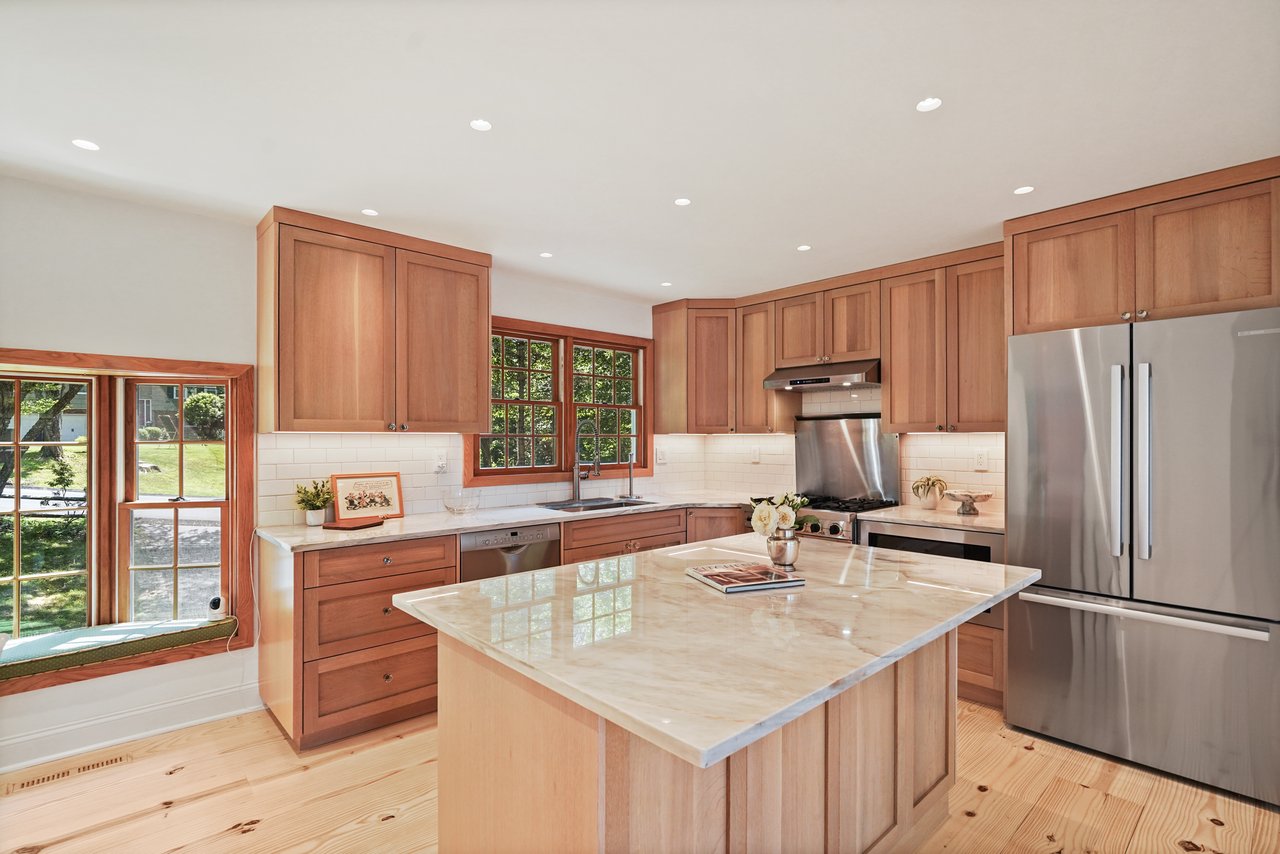 3 Truesdale Lake Drive