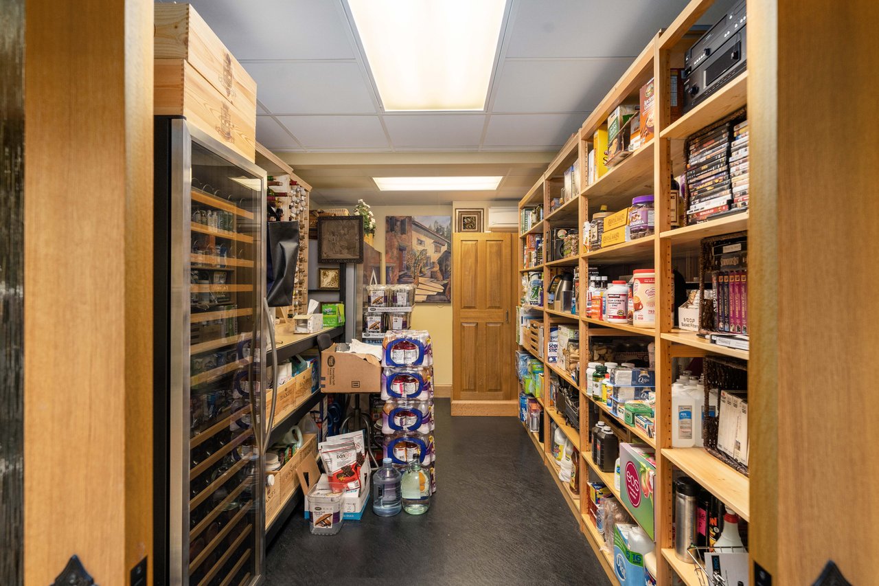 4 Thornewood Lane SW