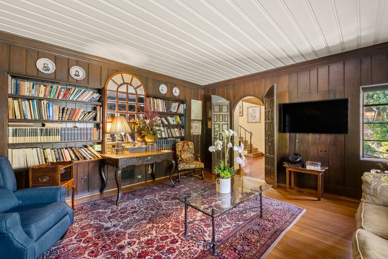 706 N Maple Dr, Beverly Hills