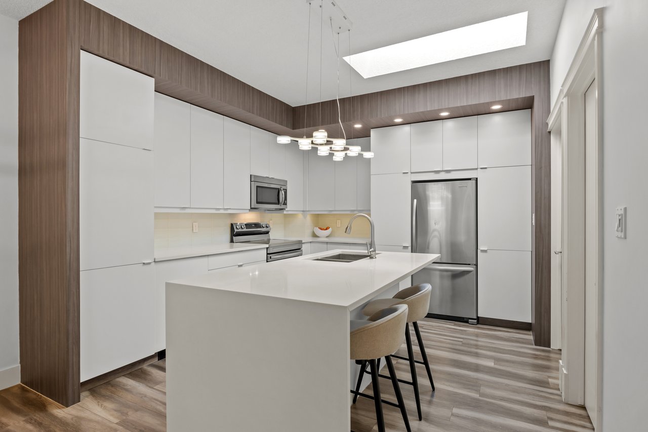 1728 36 Avenue SW Unit: 2