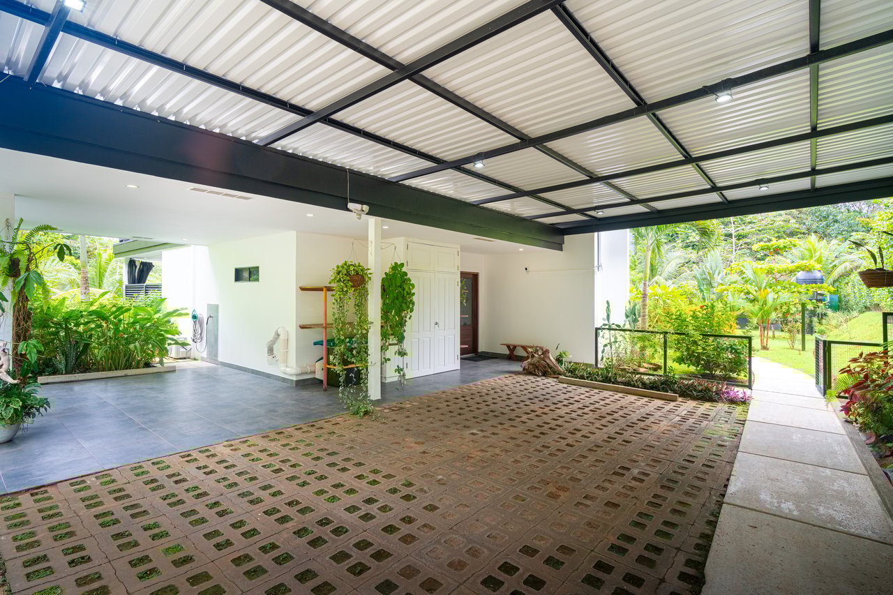 Outstanding Garden Treasure in Ojochal, Modern 4 bedroom on 1 acre