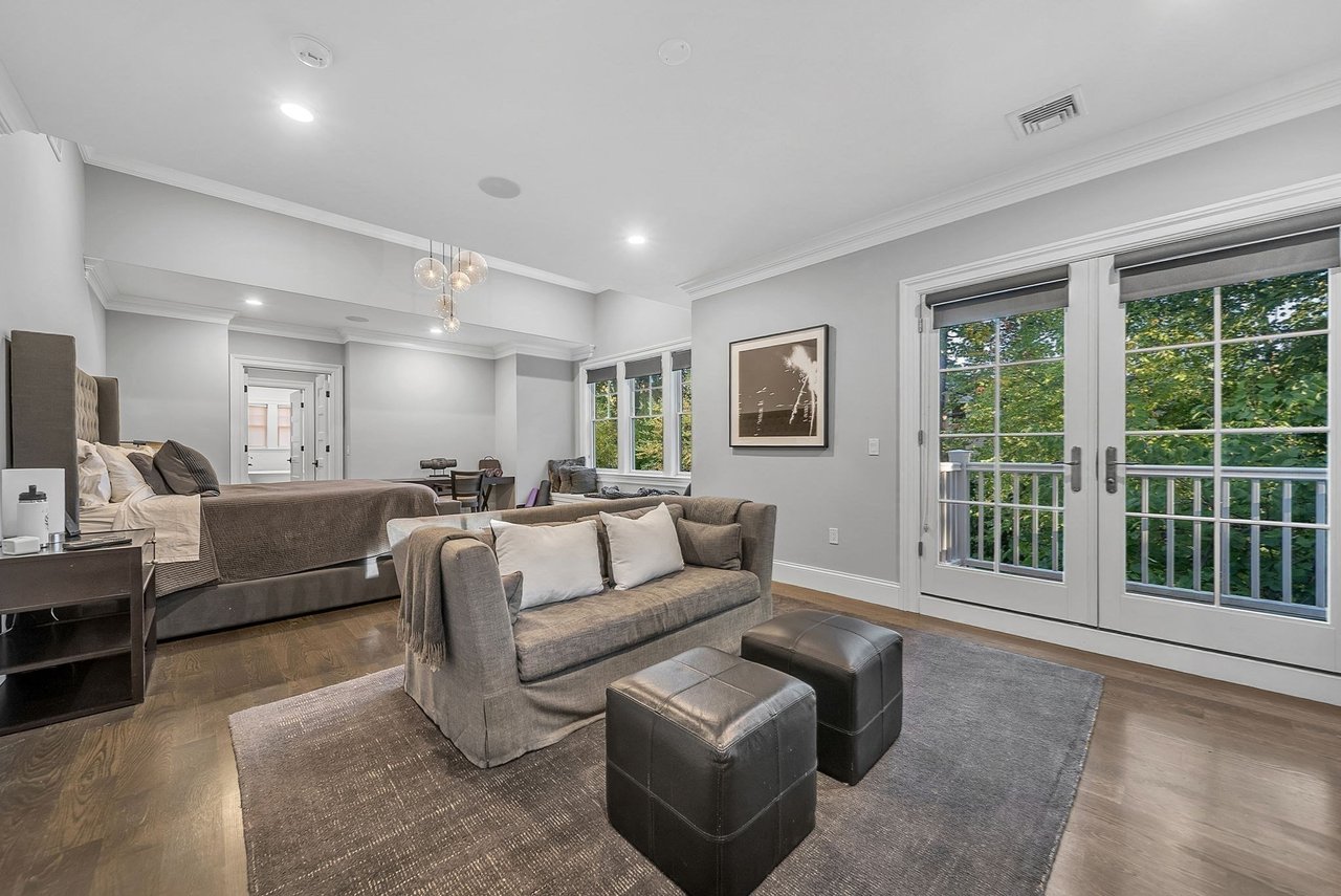 48 Country Club Road