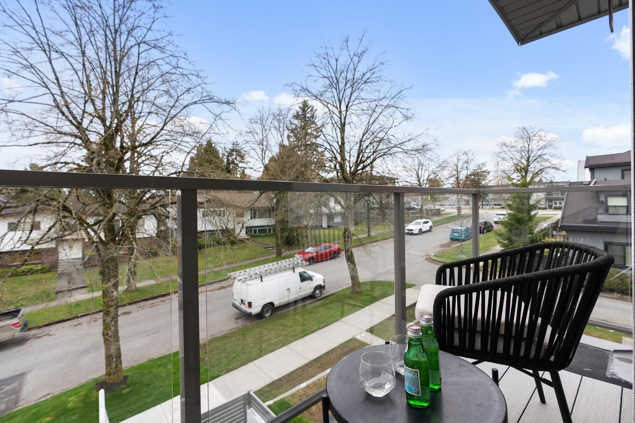 2635 E 53rd Ave
