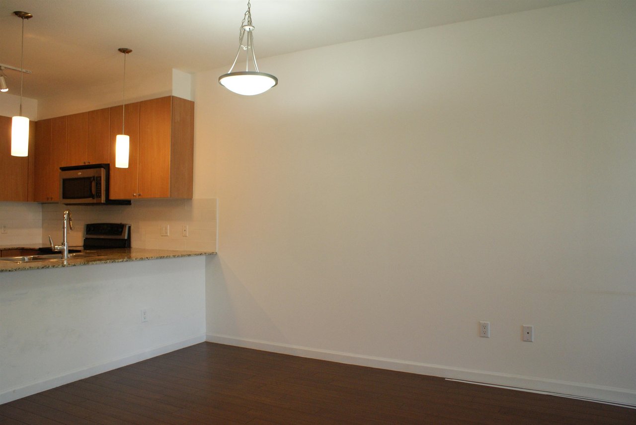315-2484 Wilson Ave