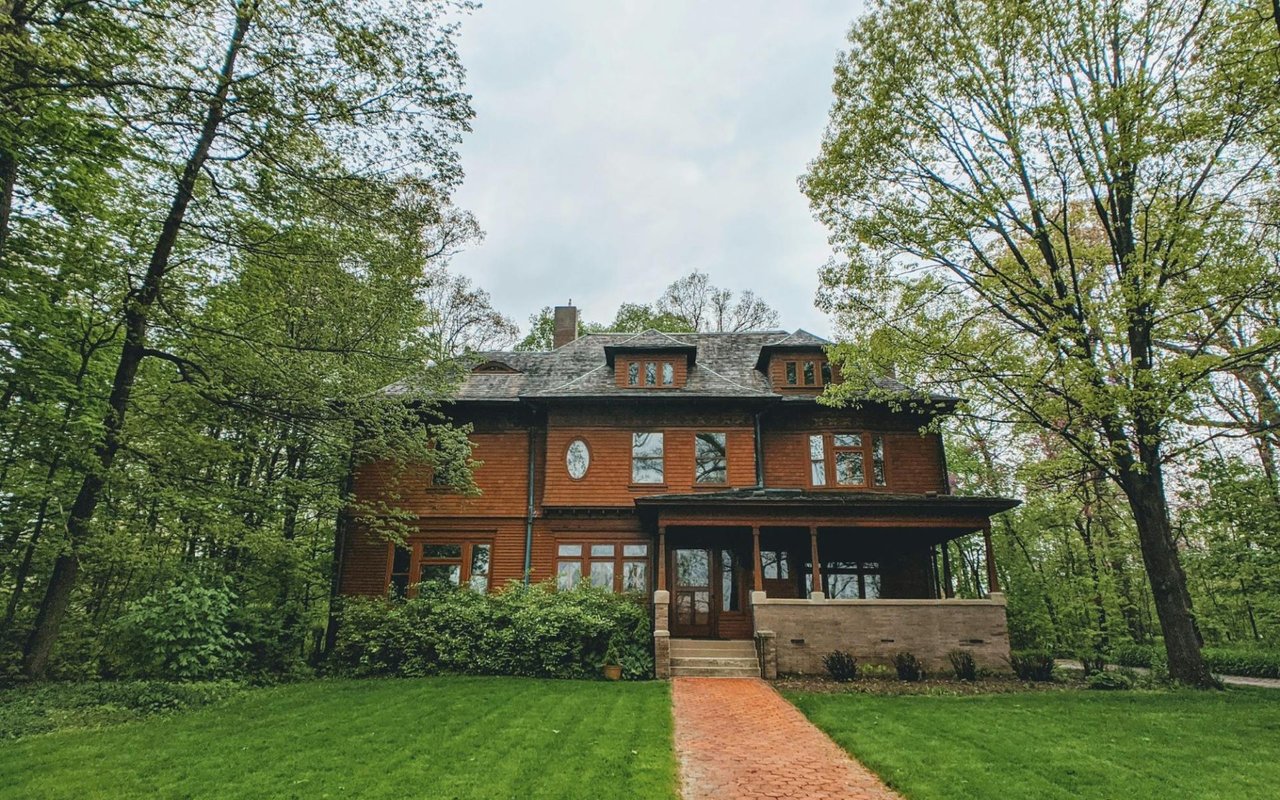 What to Consider When Eyeing a Charming Home in Historic Districts