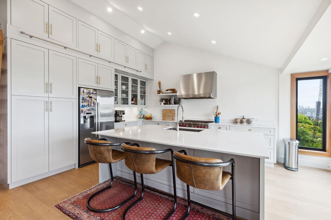110 N Delta Avenue, Burnaby