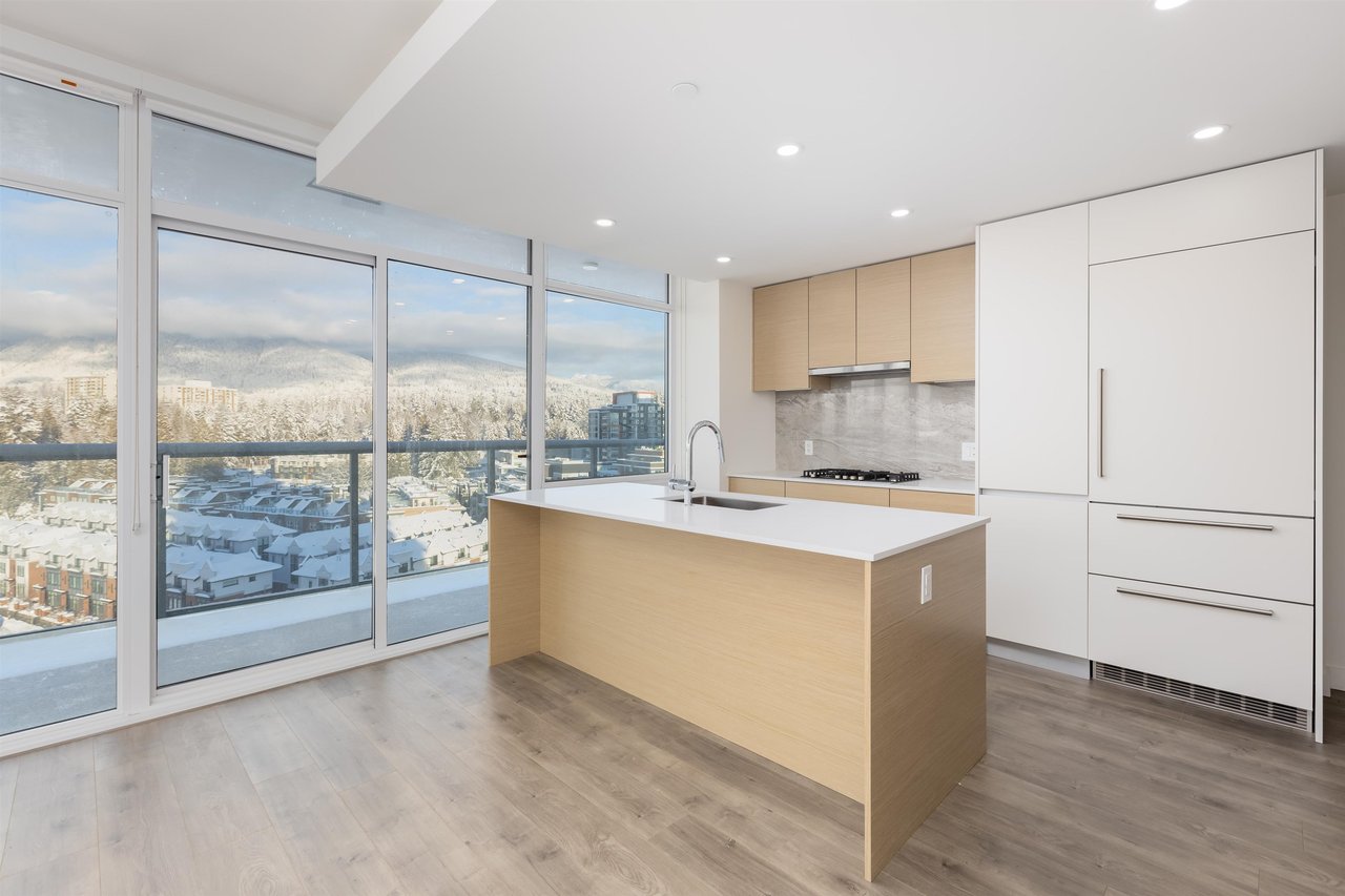 908-200 Klahanie Ct