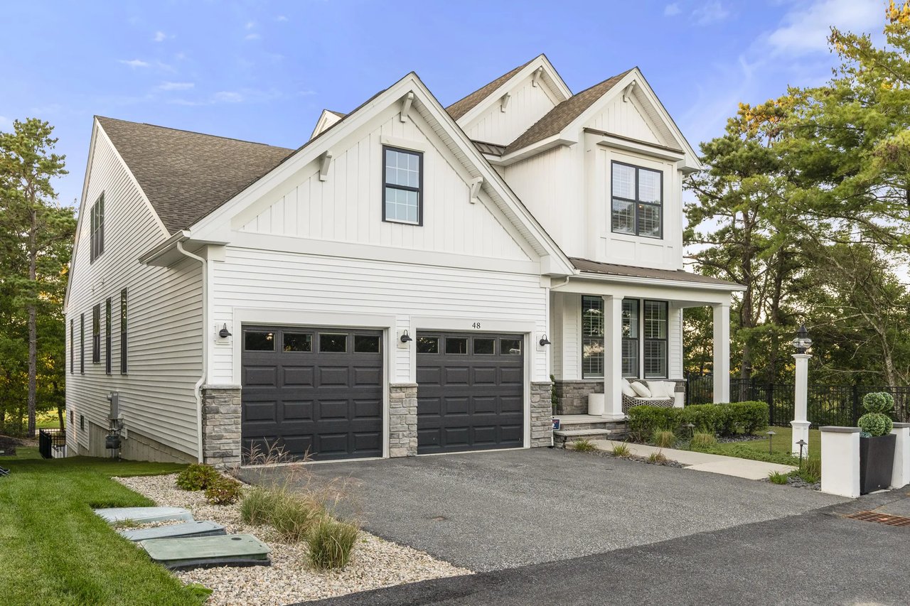 A Walkable Sanctuary Within The Pinehills