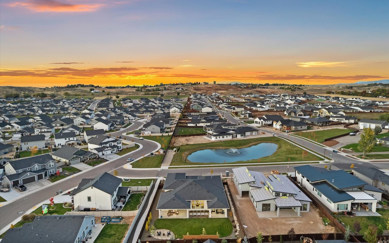 Modern Prairie Style Home in Serene Star, Idaho