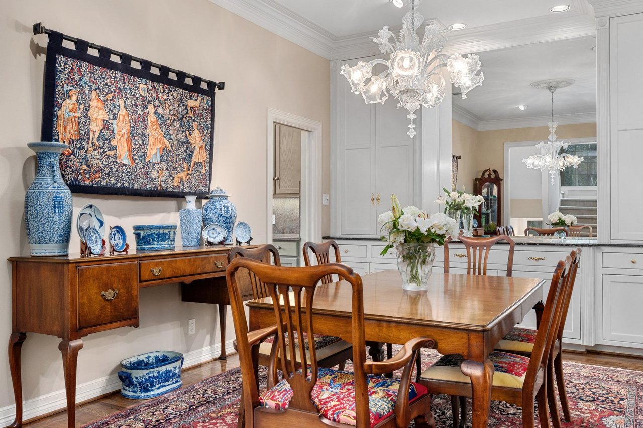 2716 Hillview Green Lane