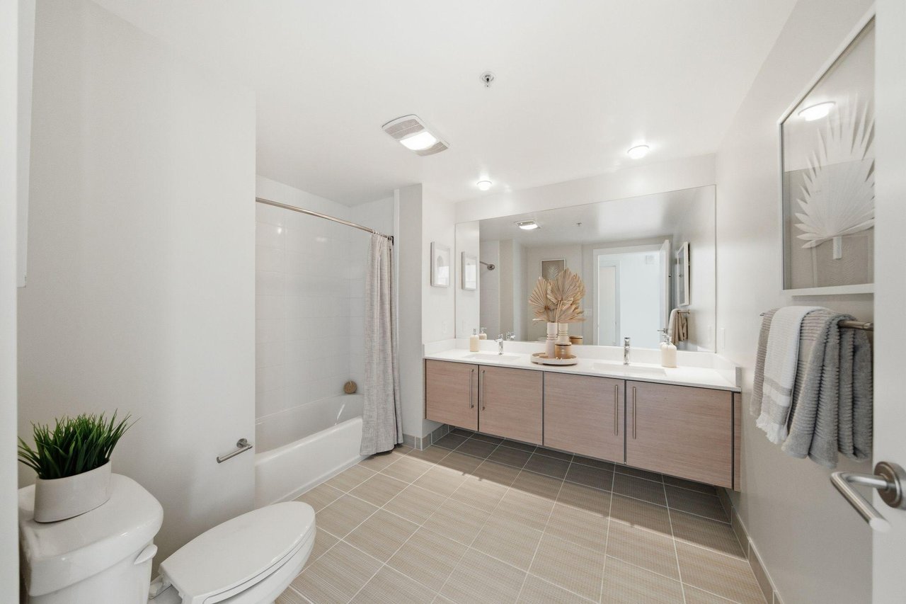 1160 Mission Street # 907