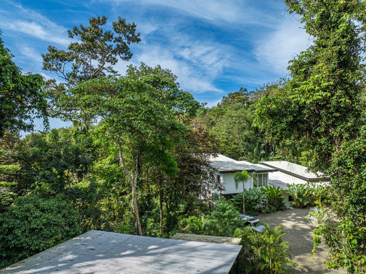 Luxury Ocean View Home in Paradise Breezes – A Private Retreat Near Dominical