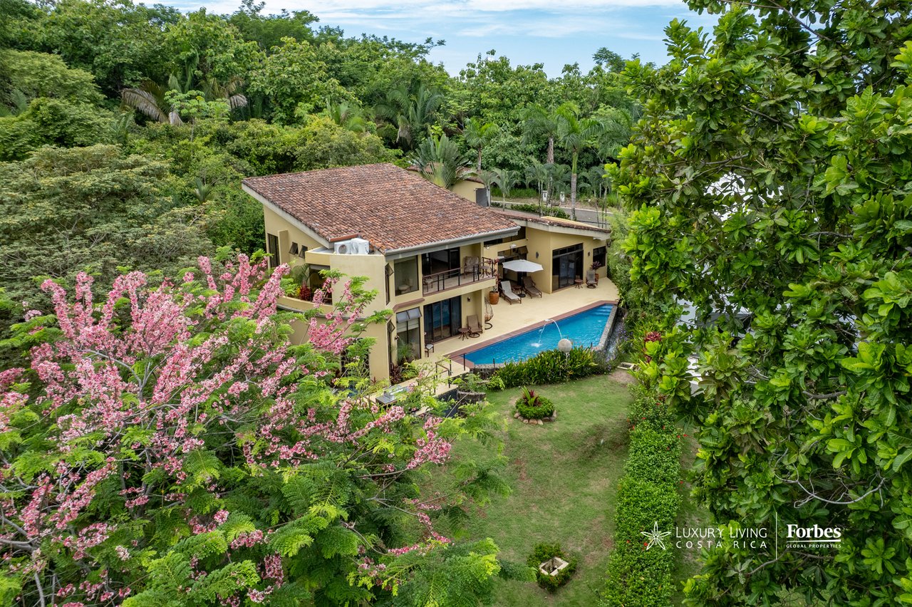 21473 - House with 4 bedrooms, pool, gardens and sea view, Esterillos Beach