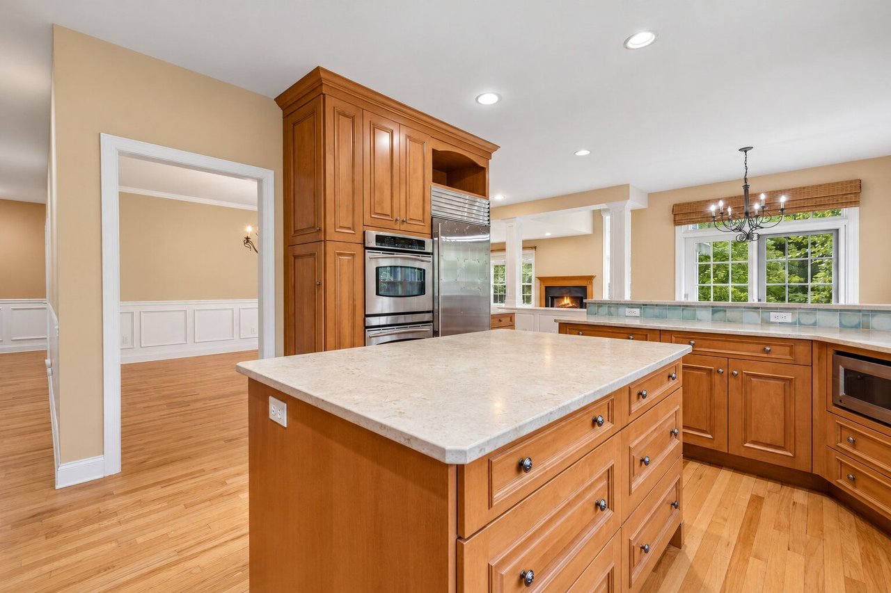 6 Melrose Ln