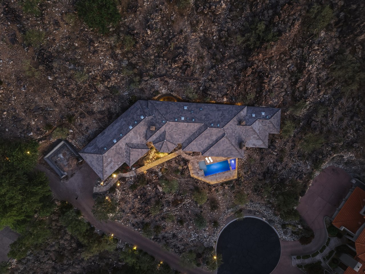 5411 E ROADRUNNER Road