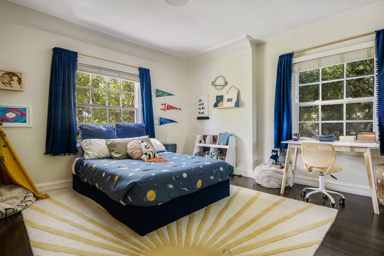 644 N Cherokee Ave, Hancock Park