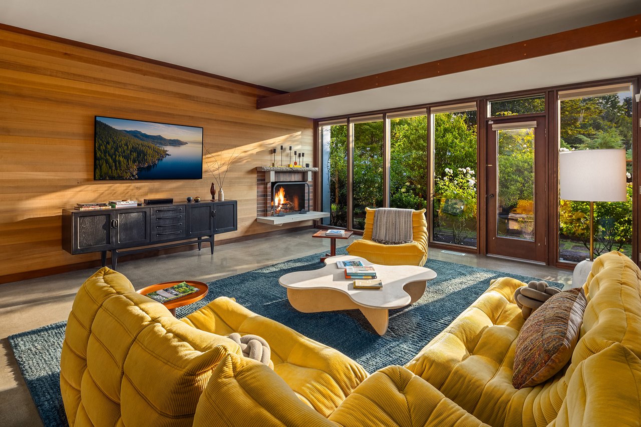 4343 W McLaren Street