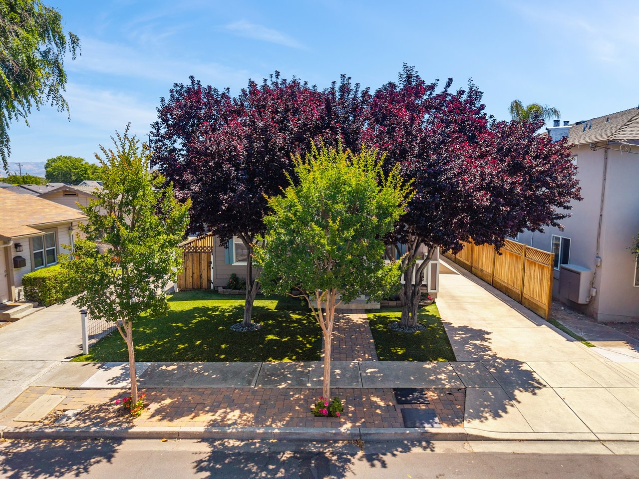 458 Laswell AVE