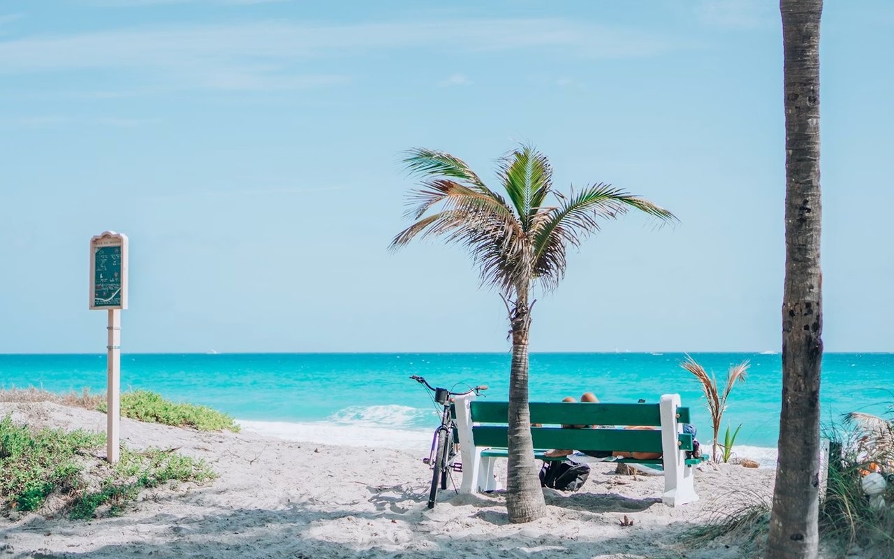 Is West Palm Beach a Good Place to Retire? A Luxury Perspective