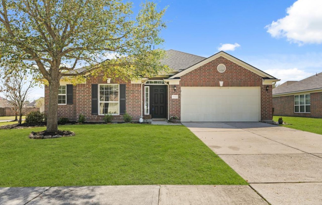 9942 Up Country Ln