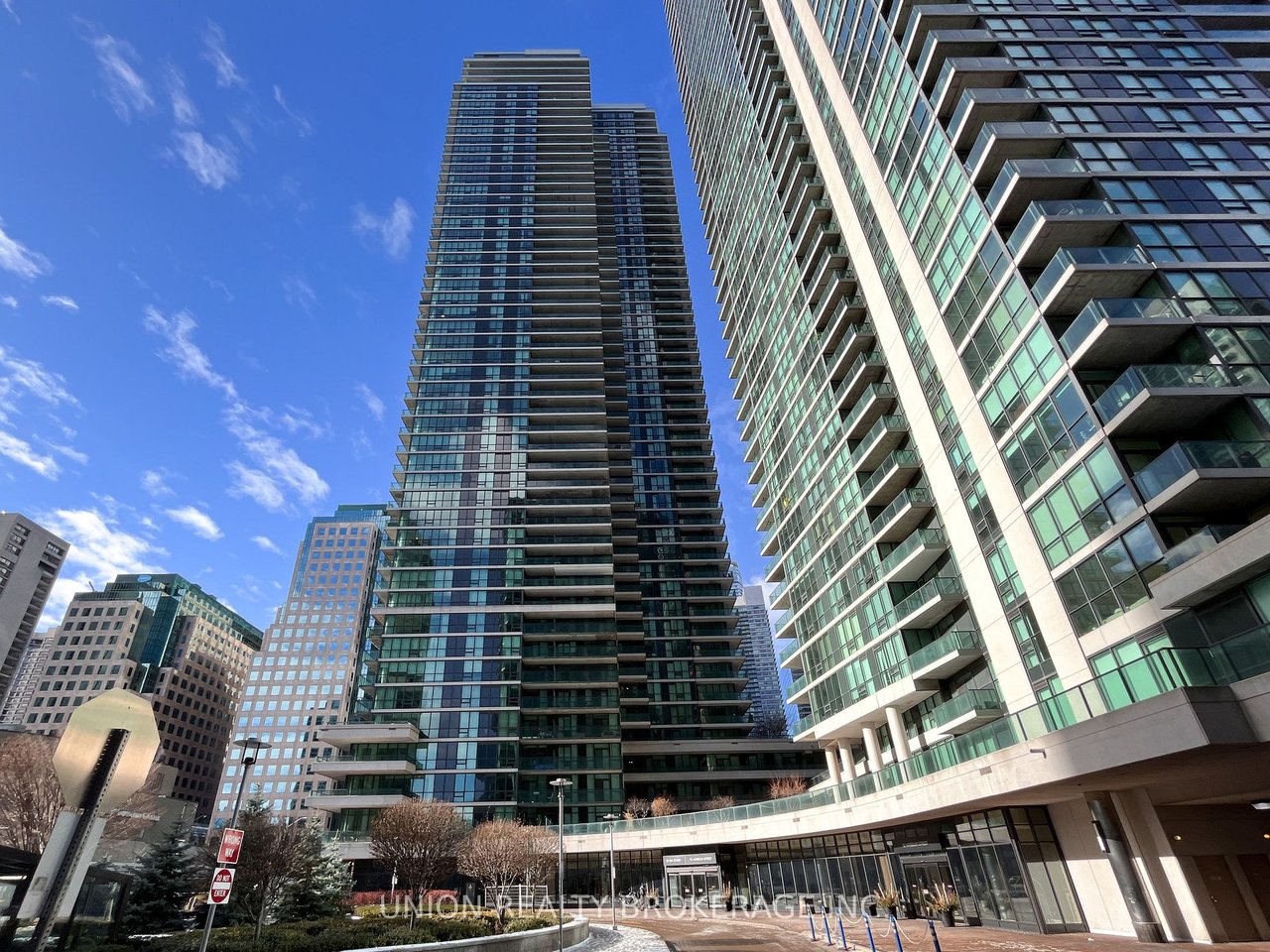 33 Bay St, Ste 2903