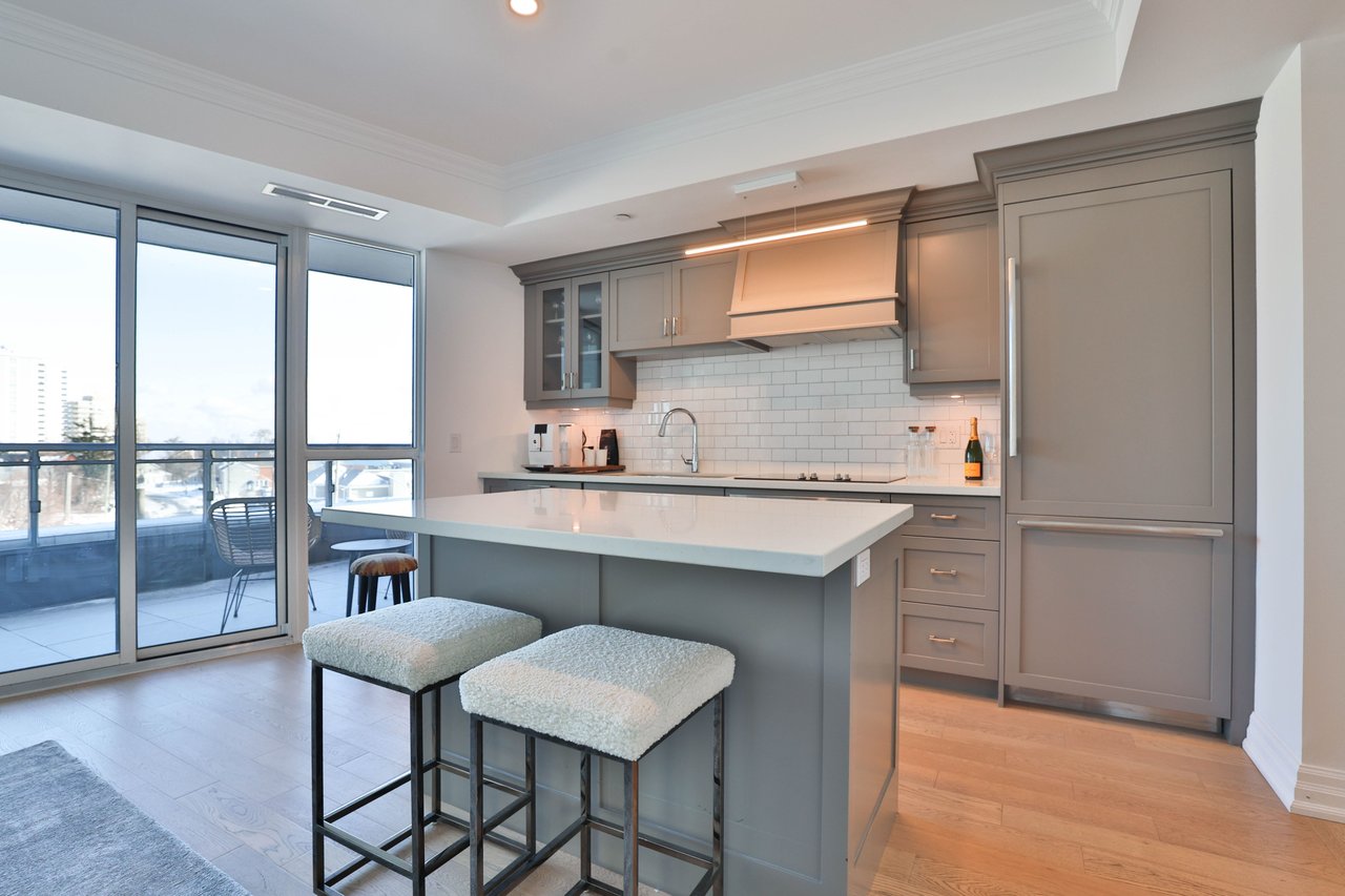 304-2060 Lakeshore Road, Burlington