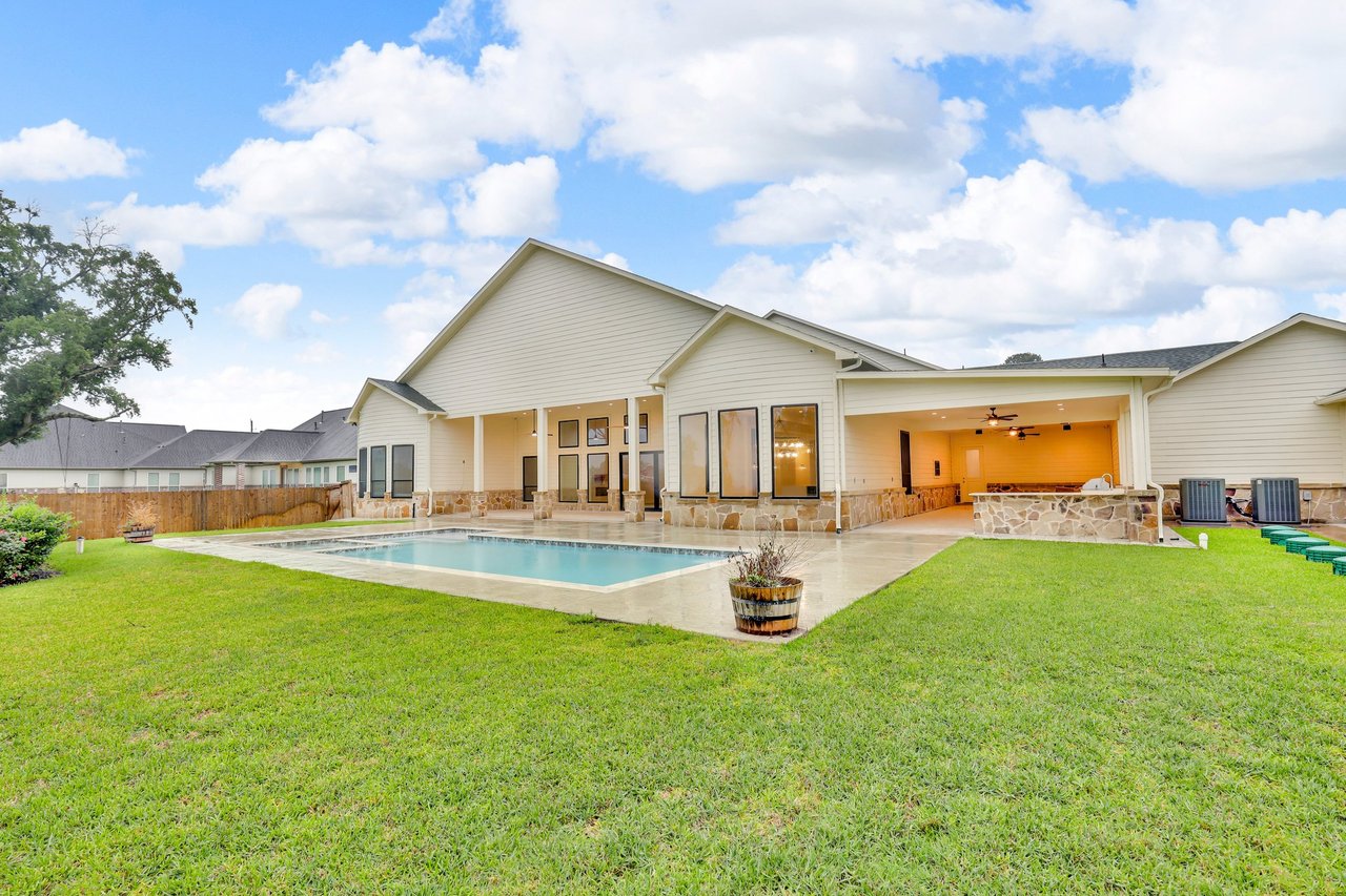 25927 Hunter Lane